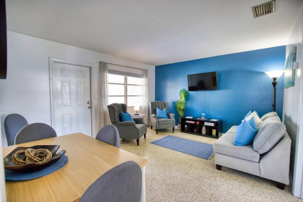 2 King Beds, Patio, Siesta Key * Sarasota